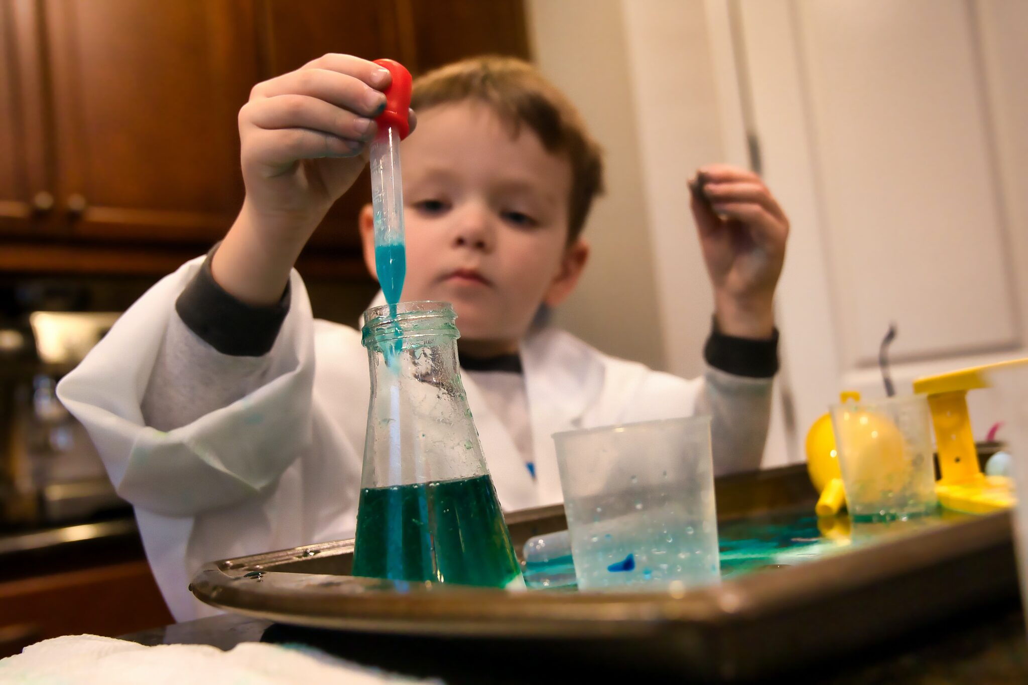 Best Chemistry Kits for Kids at Home (Ages 412) Teach Kids Chemistry